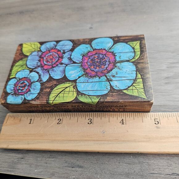 Vintage 1970 The Ohio Match Company Wood Floral Matches Decor 70s Cottage Candle - Picture 9 of 11